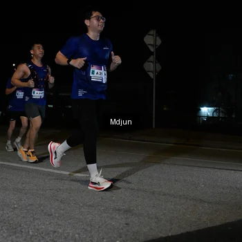 Runner Photo 7444110