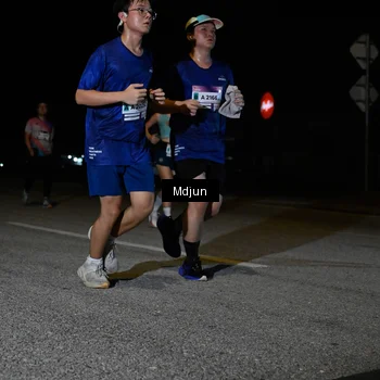 Runner Photo 7444125