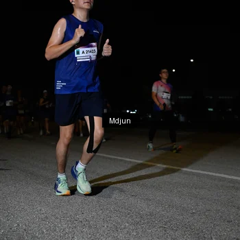 Runner Photo 7444146