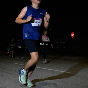 Runner Photo 7444155