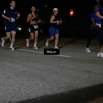 Runner Photo 7444195