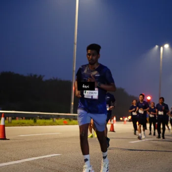 Runner Photo 7444241