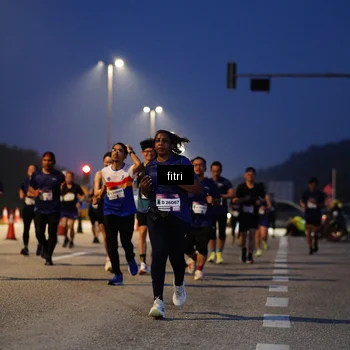 Runner Photo 7444243