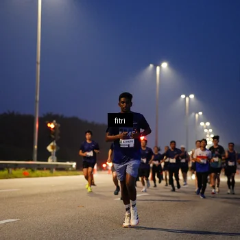 Runner Photo 7444244
