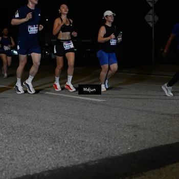 Runner Photo 7444267