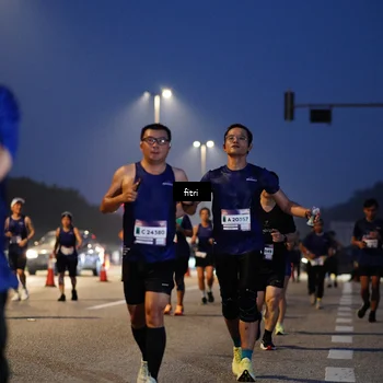 Runner Photo 7444296