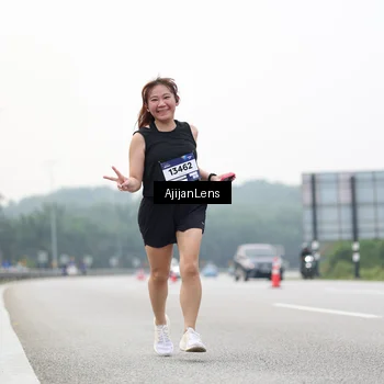 Runner Photo 7444335