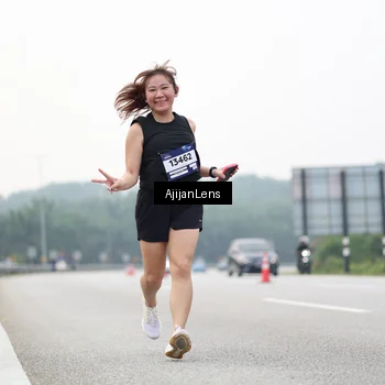Runner Photo 7444342