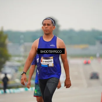Runner Photo 7444344