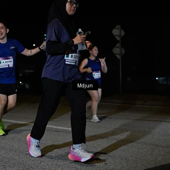Runner Photo 7444358