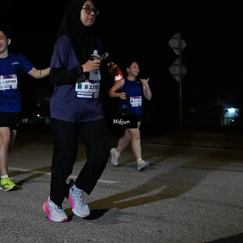 Runner Photo 7444360