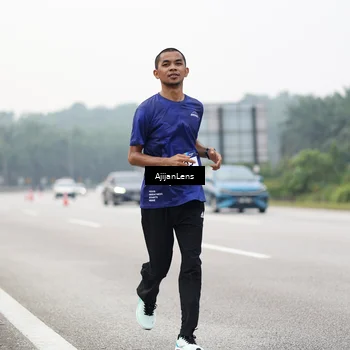 Runner Photo 7444399