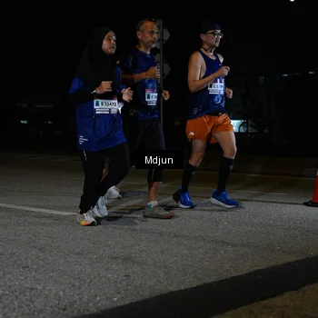 Runner Photo 7444403