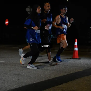 Runner Photo 7444407