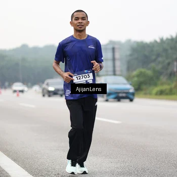 Runner Photo 7444411