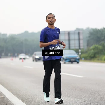 Runner Photo 7444413