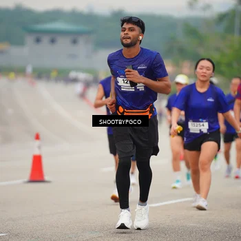 Runner Photo 7444418