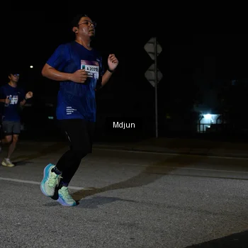 Runner Photo 7444466