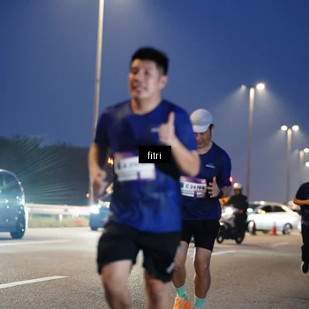 Runner Photo 7444482