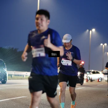 Runner Photo 7444511
