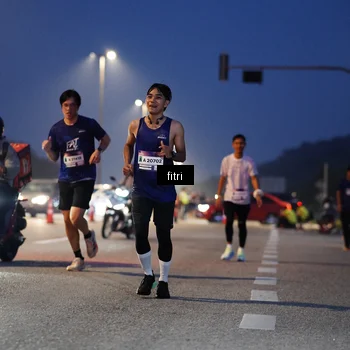 Runner Photo 7444512