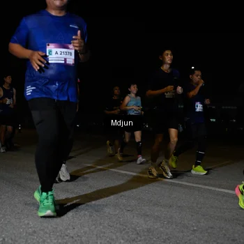 Runner Photo 7444664