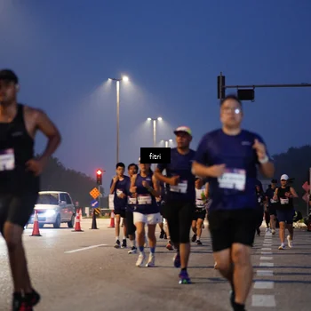 Runner Photo 7444685