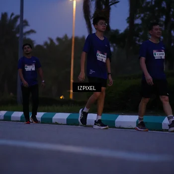 Runner Photo 7444703