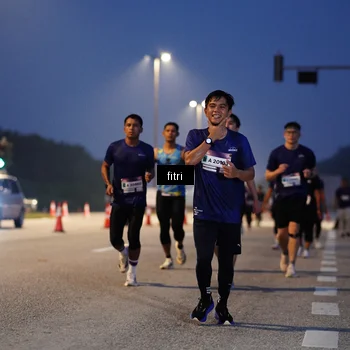Runner Photo 7444810