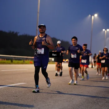Runner Photo 7445034