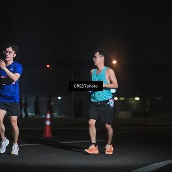 Runner Photo 7445040
