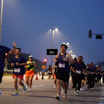 Runner Photo 7445053