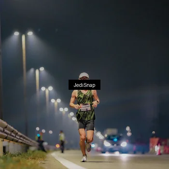 Runner Photo 7445081