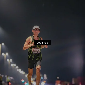 Runner Photo 7445094