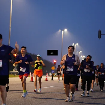 Runner Photo 7445106