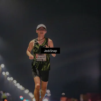 Runner Photo 7445117