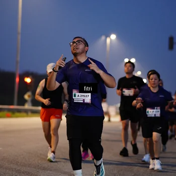 Runner Photo 7445128