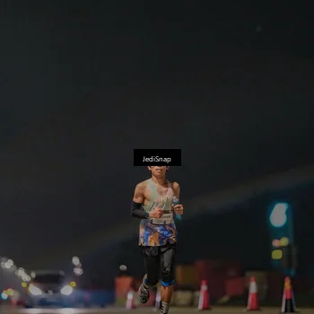 Runner Photo 7445137