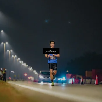 Runner Photo 7445166
