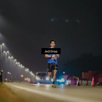 Runner Photo 7445173