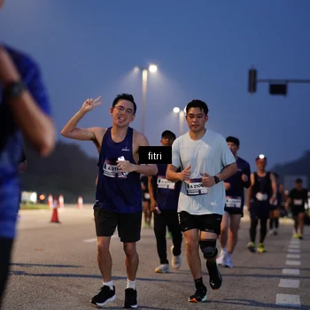 Runner Photo 7445181