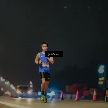 Runner Photo 7445191