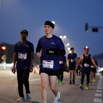 Runner Photo 7445194