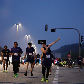 Runner Photo 7445201