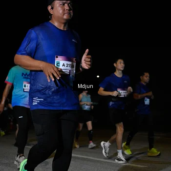 Runner Photo 7445205