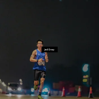 Runner Photo 7445206