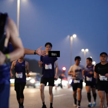 Runner Photo 7445251