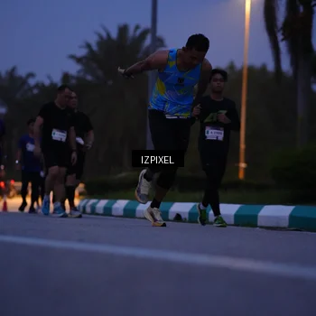 Runner Photo 7445292