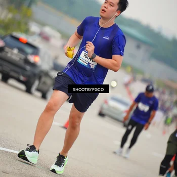 Runner Photo 7445302