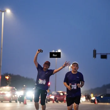 Runner Photo 7445304